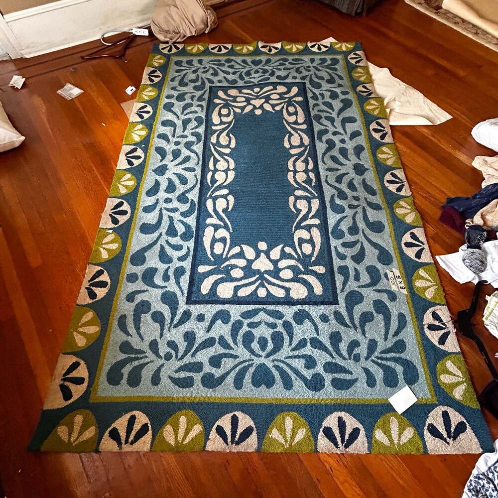 Grandin Road Colorfields Laurel Border Indoor/Outdoor Hand-Hooked Area Rug